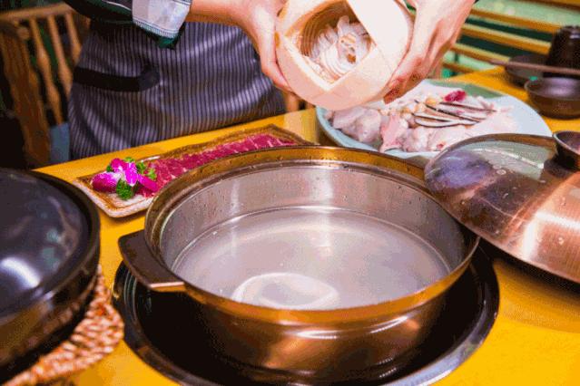 万达椰子鸡哪家最好,万达海南椰子鸡最正宗的店