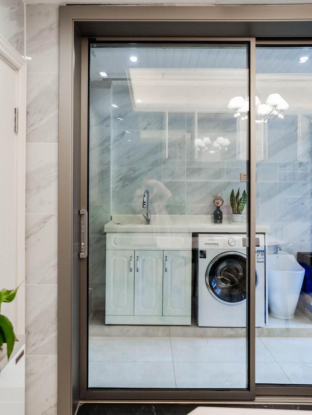 花三千多买块表值得吗,推拉门极简地轨跟常规地轨哪个好