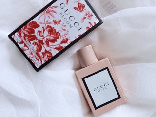 十大公认最好闻的香水推荐,好闻又不贵的几款香水推荐