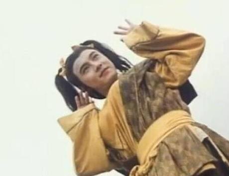 张卫健最酷换装,张卫健女装惊艳全场视频