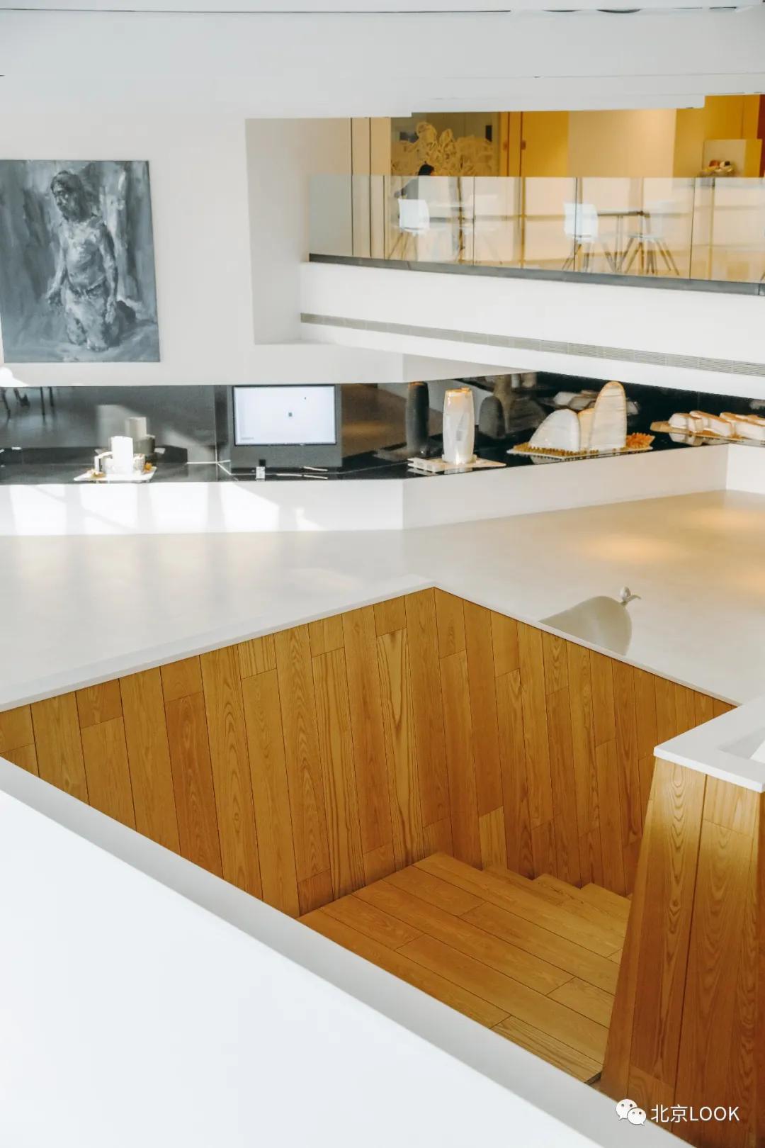 soho极简小办公室,soho北京总部设计