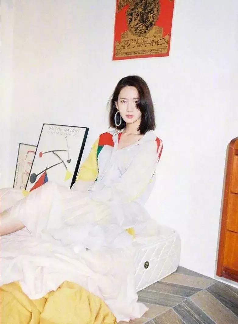 林允儿在韩国出道的视频,林允儿最近在中国出席的活动