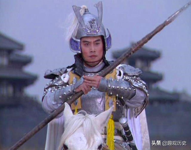 五虎上将为什么不重用赵云,赵云没有被重用为什么评五虎上将