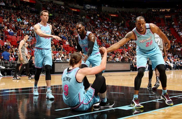 邓肯罗宾逊凯尔特人三分,邓肯罗宾逊三分集锦2021