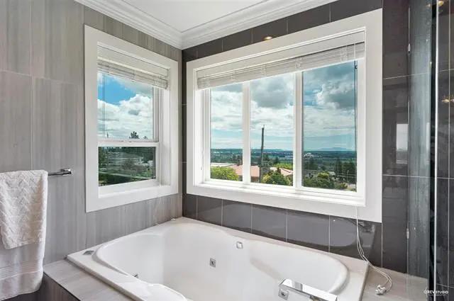 住在本拿比的理由，一个就够了