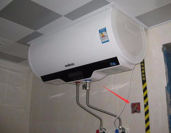 热水器关电源还是拔插头,热水器的插头平常需要拔吗