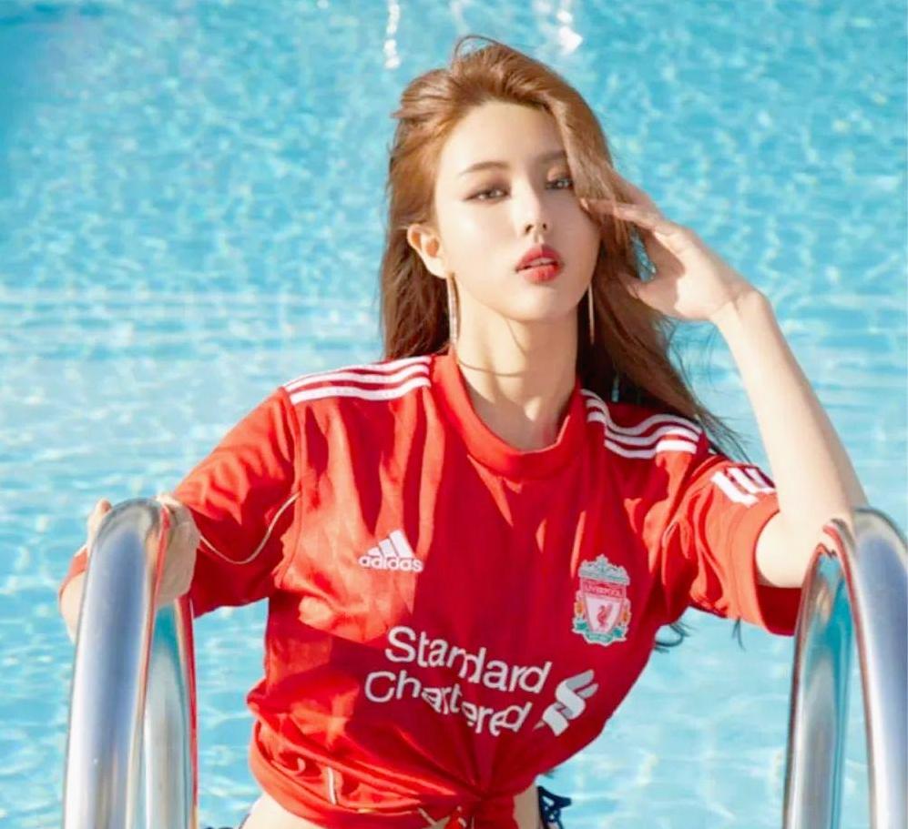 利物浦女球迷写真图片,利物浦女球迷写真