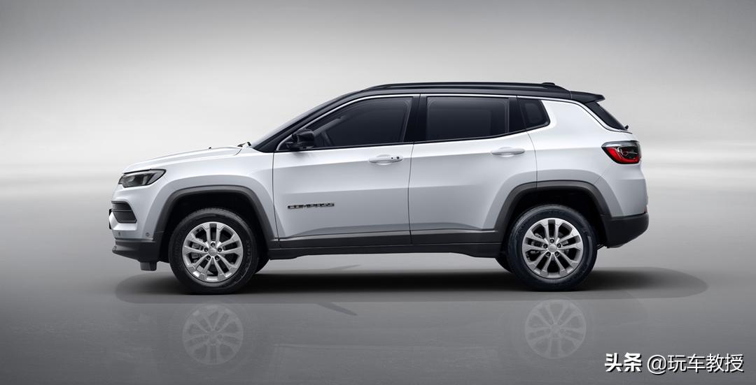 内饰大改,内饰大改更具科技范