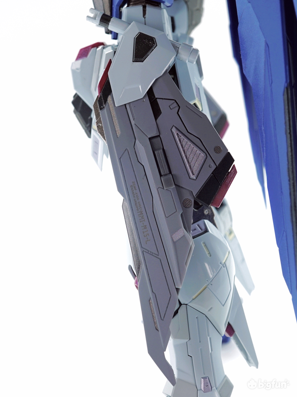 自由高达手办2.0成品,mb自由高达2.0对比1.0