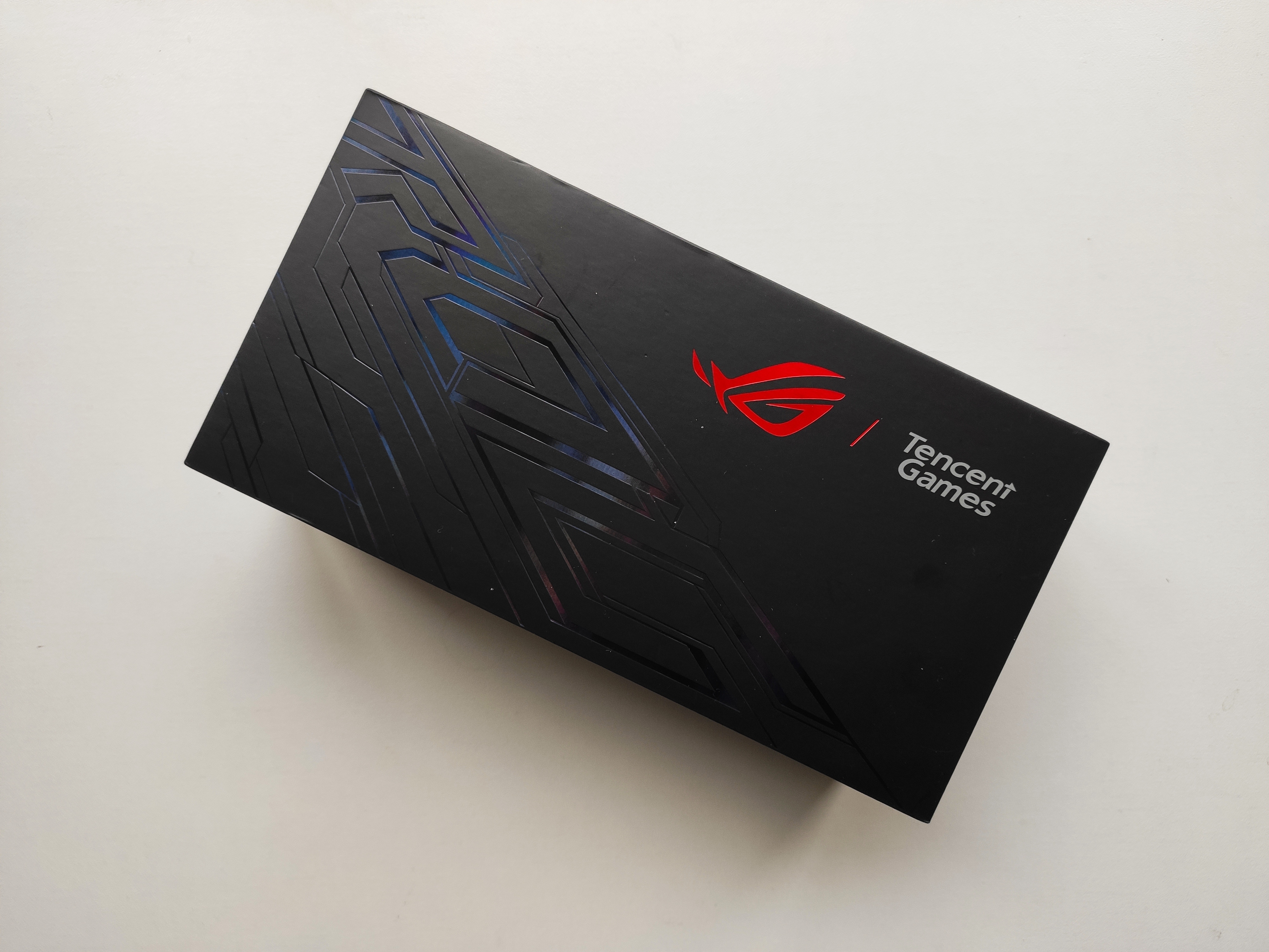 华硕rog手机2代吃鸡黑科技,华硕rogstrixz370-hgaming