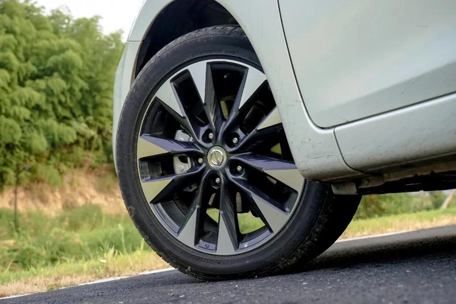 日产骐达试驾：新款上市增配喜人，家用很实在