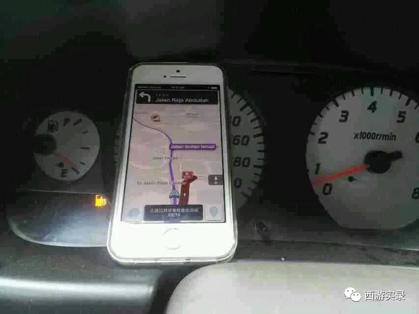 流浪地球100年编年史再见太阳系,我们看的流浪地球真的是完整版吗