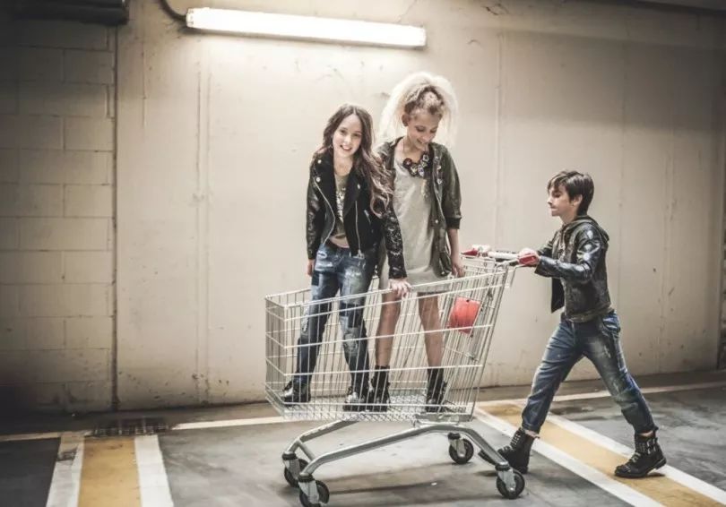 DIESEL究竟为何风靡全球，还让李宇春、宁泽涛都爱它？