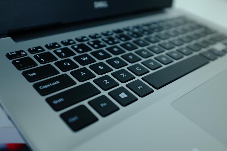 轻薄本14寸独显,轻薄本灵越