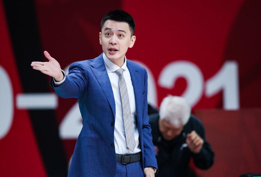 cba北京队外籍教练翻译,cba翻译教练