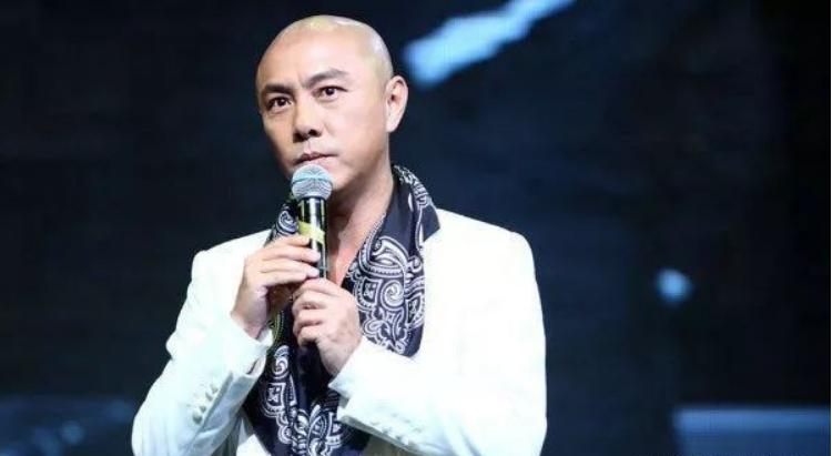 17岁加入tvb跑8年龙套,17岁打工养家