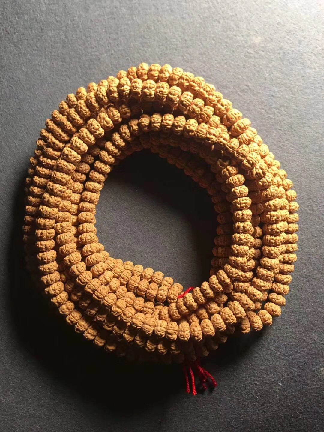 什么纹路的小金刚菩提子值得盘玩,金刚菩提18mm的还是22mm的好