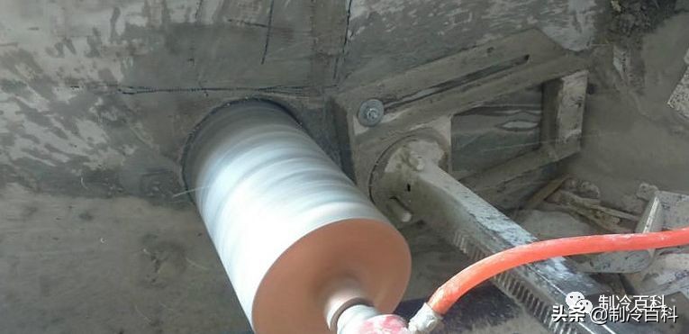 空调梁上打孔规定,空调梁开孔打断主筋