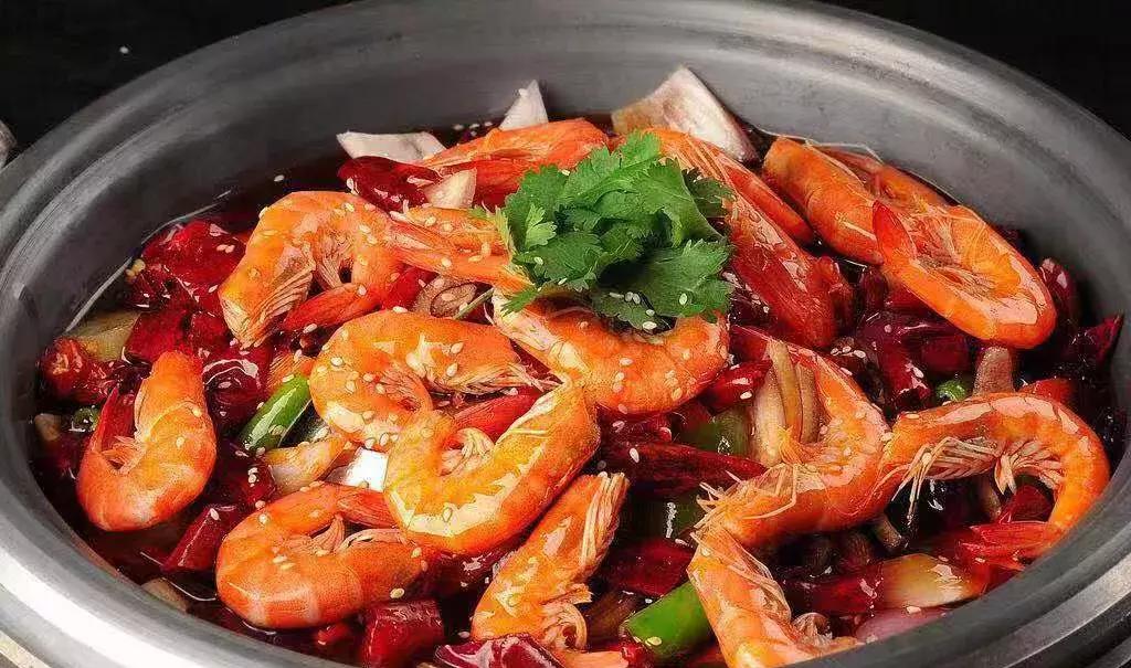 又想骗我去拍照！博大4楼空降网红美食街等你吃！