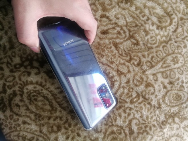 使用三年的华为手机换电池可以吗,用了4年的华为手机换电池怎么样