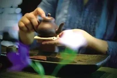 武夷岩茶为什么要盖碗,岩茶为什么隔年喝