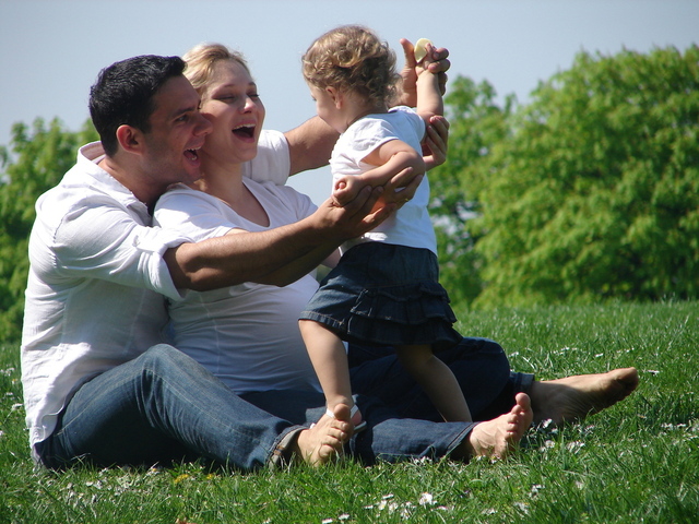 妈妈怀孕了还要面临什么,妈妈怀孕二胎怎么办