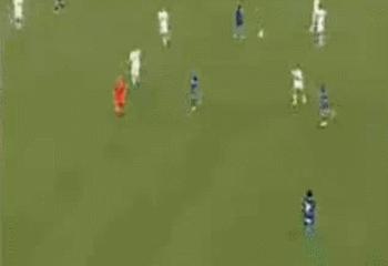 世界杯马拉多纳精彩瞬间,马拉多纳实况足球如何过人