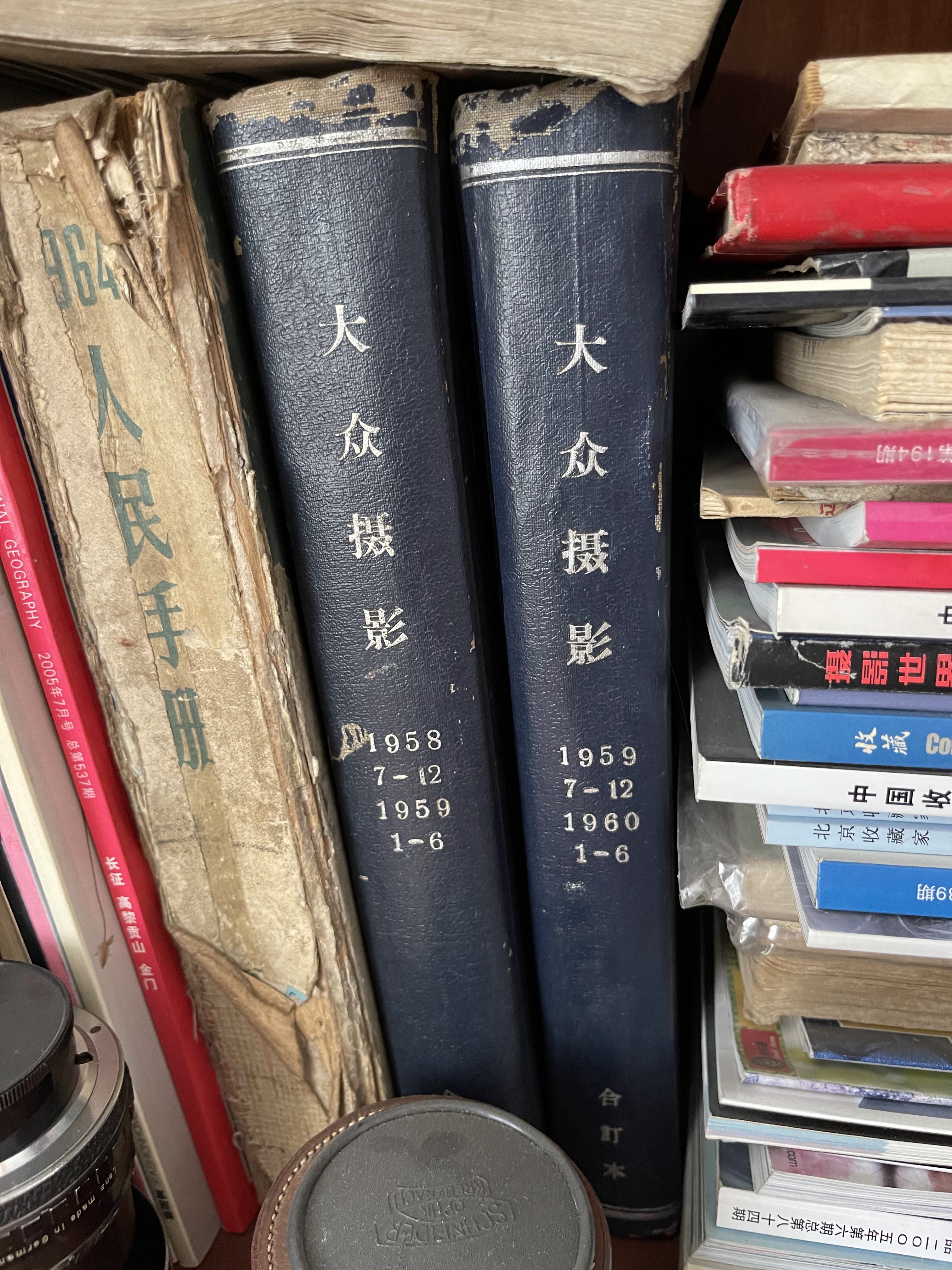 那年那月逛潘家园旧货市场，疯狂买老相机和摄影书刊
