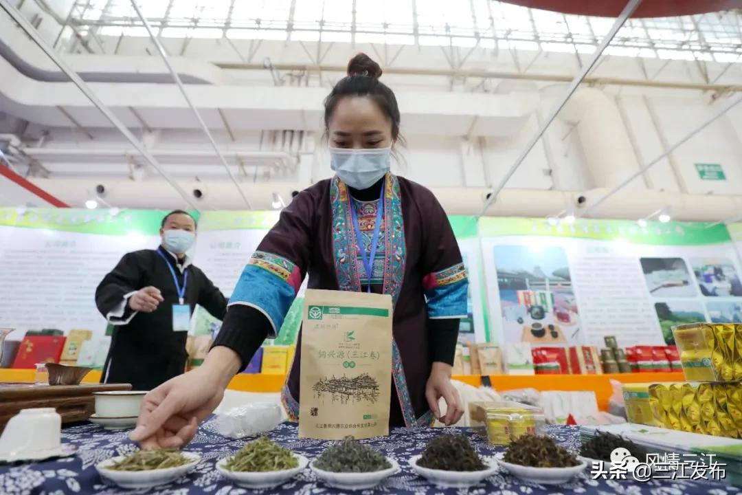 县长变身主播助力农产品销售,县长变身主播推销农特产品