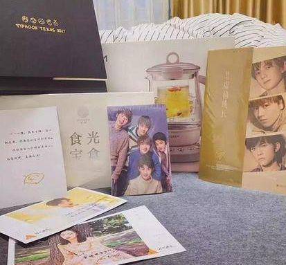 明星工作室的新年礼盒怎么买,杨幂易烊千玺贺岁短片