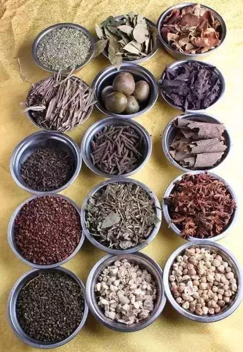 秘制烤鱼酱配方,纸上烤鱼秘制底料配方做法视频