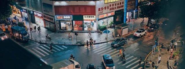 手机壳还是一门好生意吗,手机壳好还是手机膜好