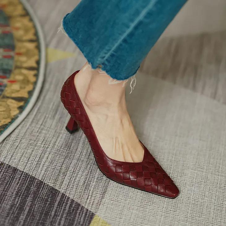 春款新款单鞋上新,今春单鞋的款式