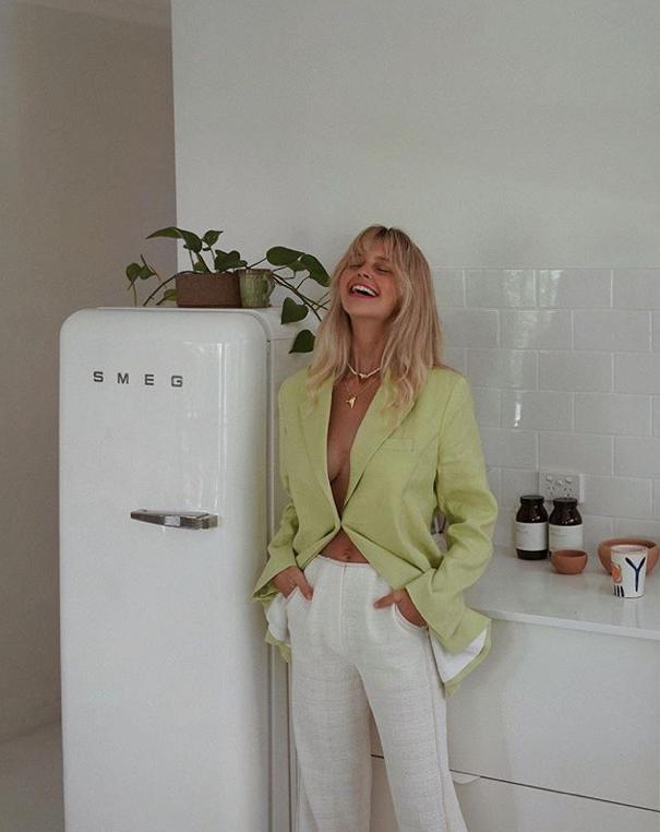 刚睡醒的头发怎么弄,刚睡醒头发怎么处理