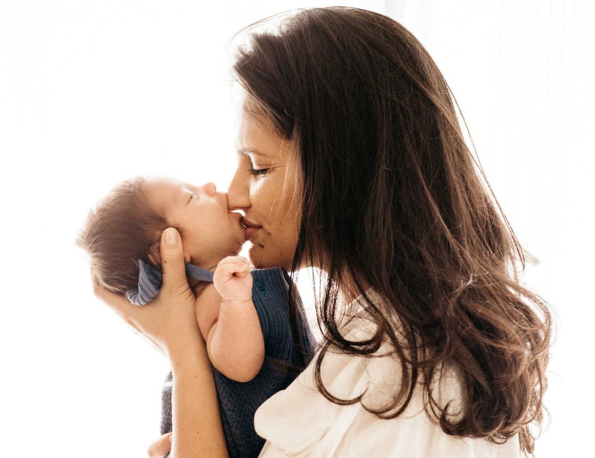 同样都是生孩子为什么区别这么大,为什么中国人坐月子要喝热水