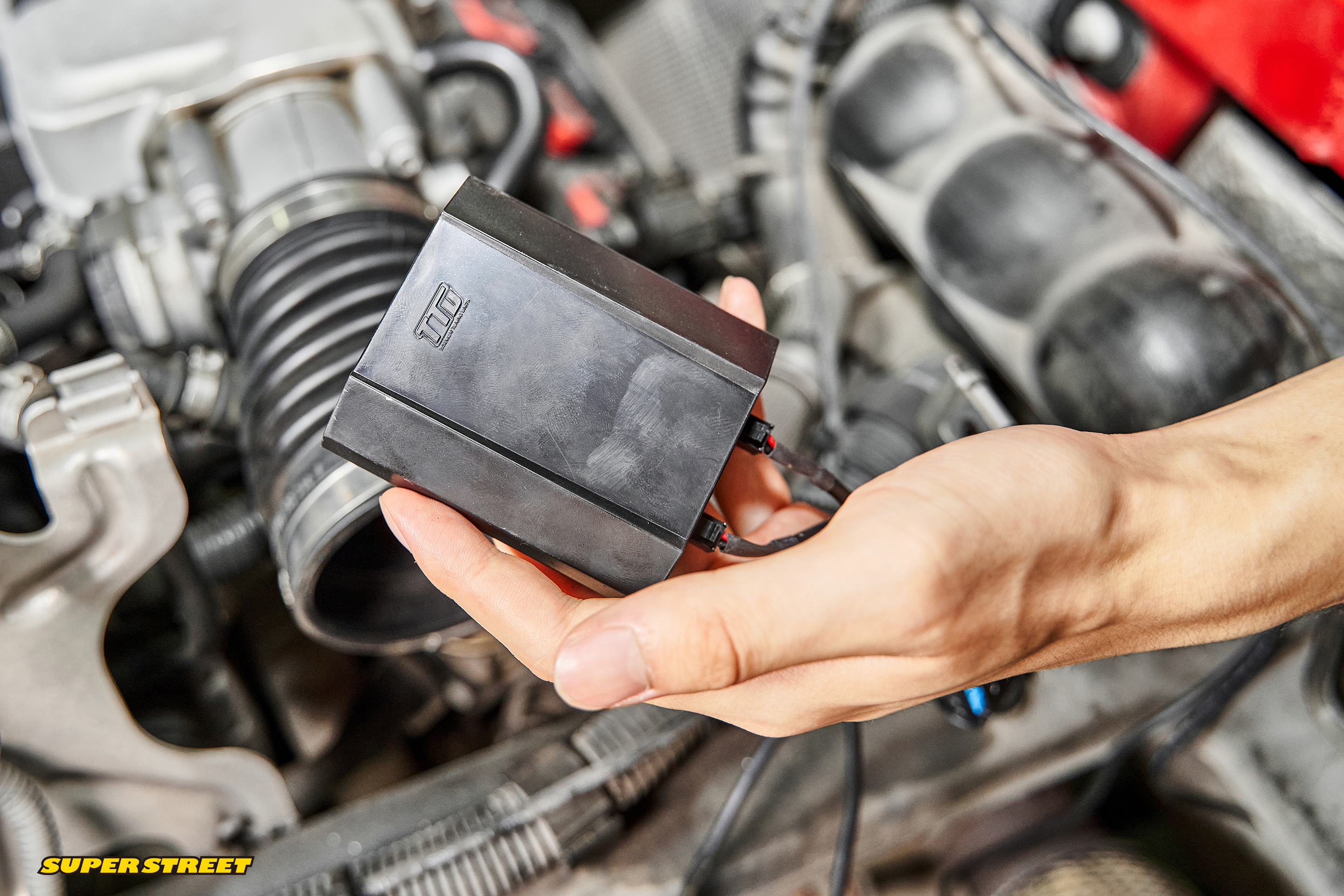 奥迪r8改装最佳效果,奥迪r8改全段排气声浪