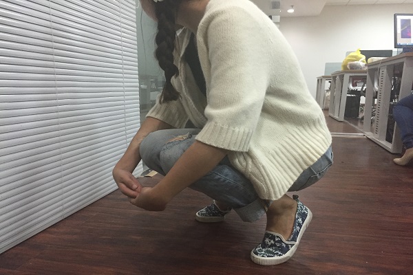 每天喝钙片是正确的吗,每天吃钙片和喝牛奶会怎样