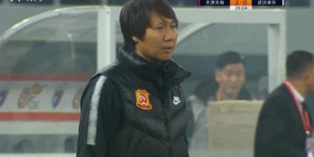 李铁带领国足进入12强首场比赛,李铁接手国足后比赛