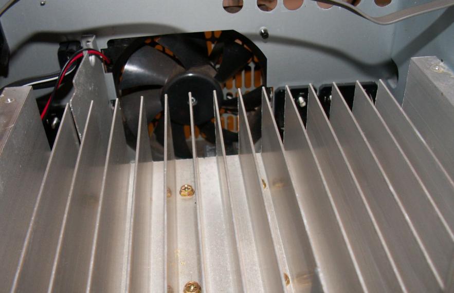 修一台建伍高端功放内部线路不亚于一台黑白电视机