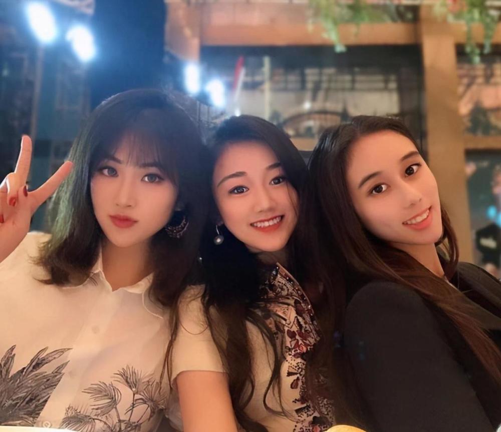 以为很红却早就凉凉的十位明星,死捧不红的8位明星个个颜值在线