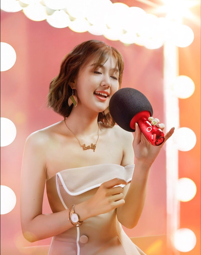 开创无线双人合唱功能唱吧新品话筒G2继续打卡《向往的生活》