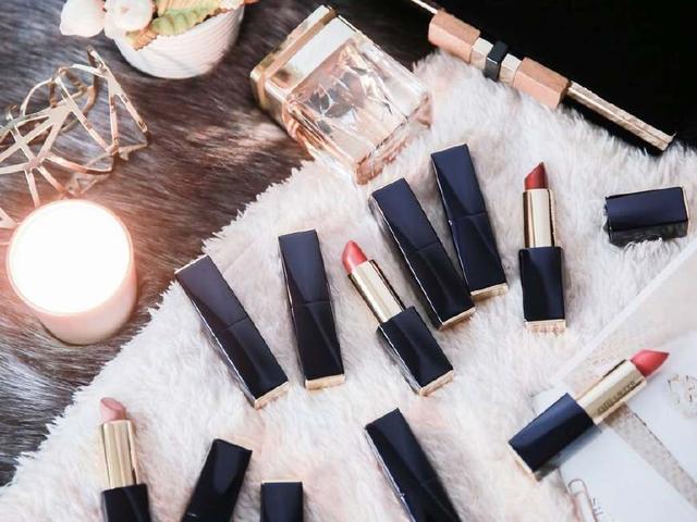 对黄皮友好的口红色号ysl,intoyou口红em05黄皮深唇试色