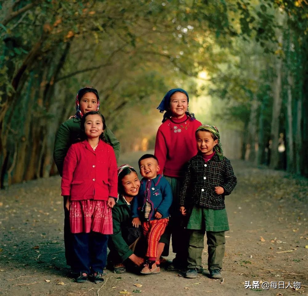 看到这些孩子的照片我们有何感受,几张图片揭露孩子的现状