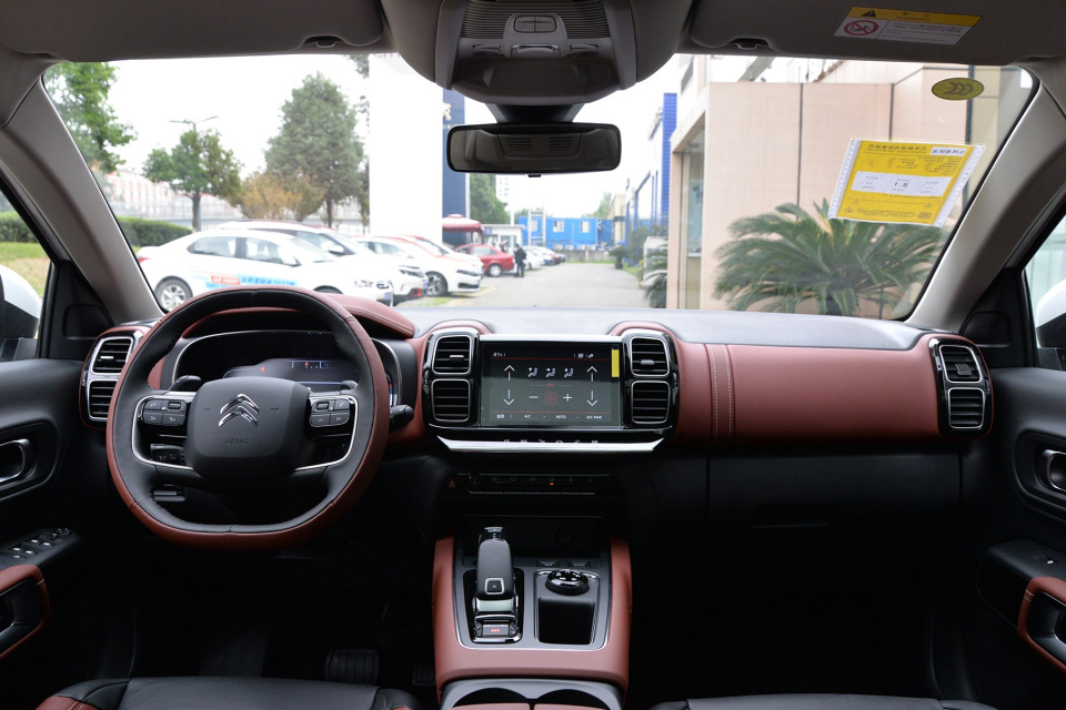 都说雪铁龙底盘好为什么销量差,雪铁龙天逸c5近期有什么优惠