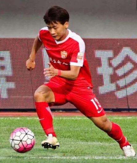一个没有职业队的地方走出的中超球员堪比国家队