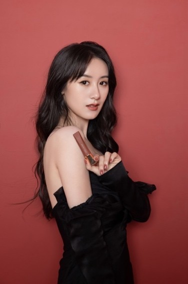 雅诗兰黛新品慕斯哑光唇霜,雅诗兰黛权杖唇霜925