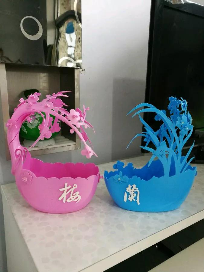 洗衣液桶剪2刀秒变各种养花神器,旧洗衣液瓶怎样剪养花好看