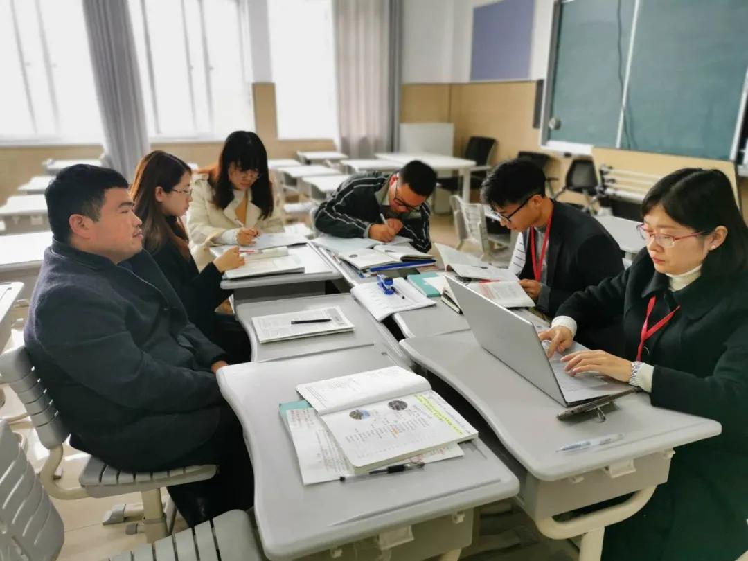 延安北大培文实验学校到底咋样,延安北大培文新区学校是省重点吗