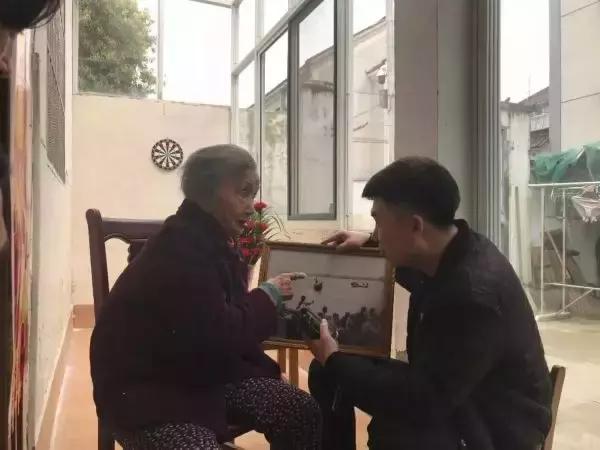 这个跑船的“大辫子姑娘”，被载进人民海军历史！