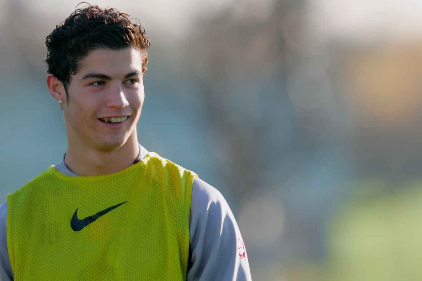 发型的改变是什么,37岁的c罗如何保持完美身材